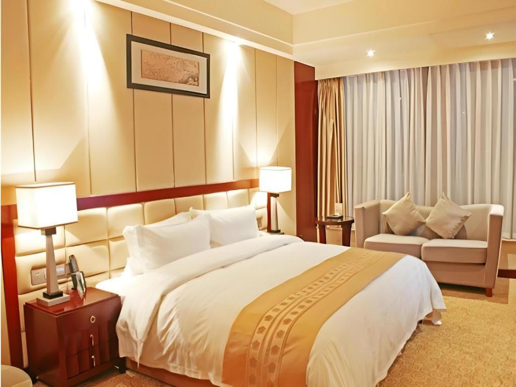 Chengdu Yinsheng International Hotel Supoqiao Extérieur photo