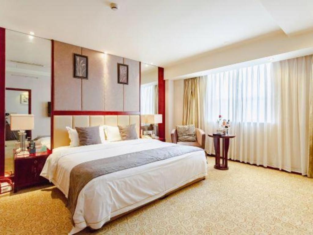 Chengdu Yinsheng International Hotel Supoqiao Extérieur photo