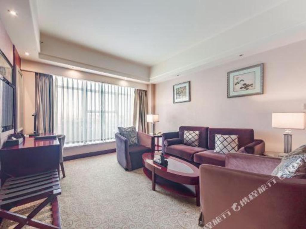 Chengdu Yinsheng International Hotel Supoqiao Extérieur photo