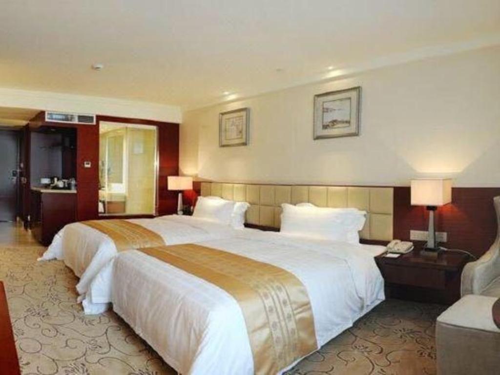 Chengdu Yinsheng International Hotel Supoqiao Extérieur photo