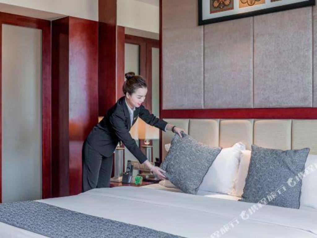Chengdu Yinsheng International Hotel Supoqiao Extérieur photo